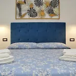 Addu Donn\'Anna Ai Quartieri Spagnoli.