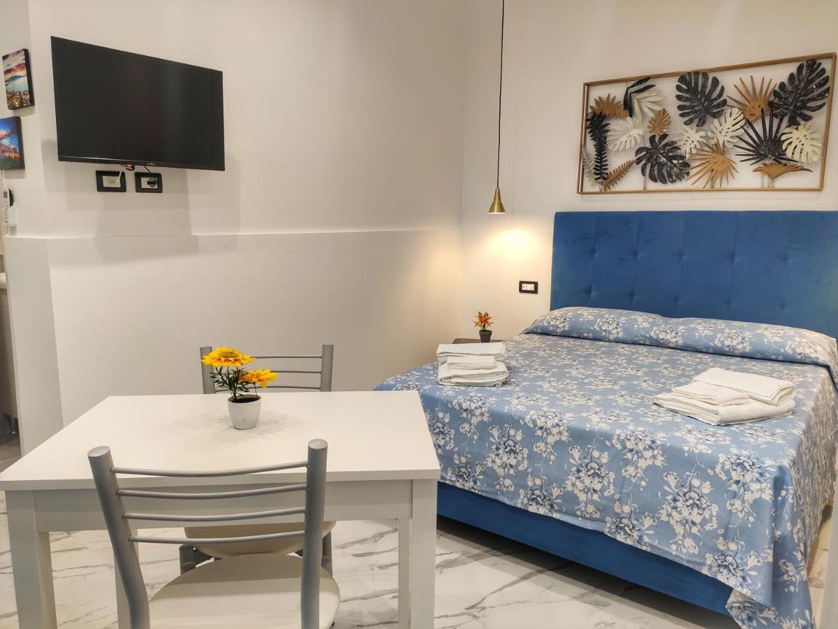 Addu Donn'anna Ai Spagnoli. Apartment Naples